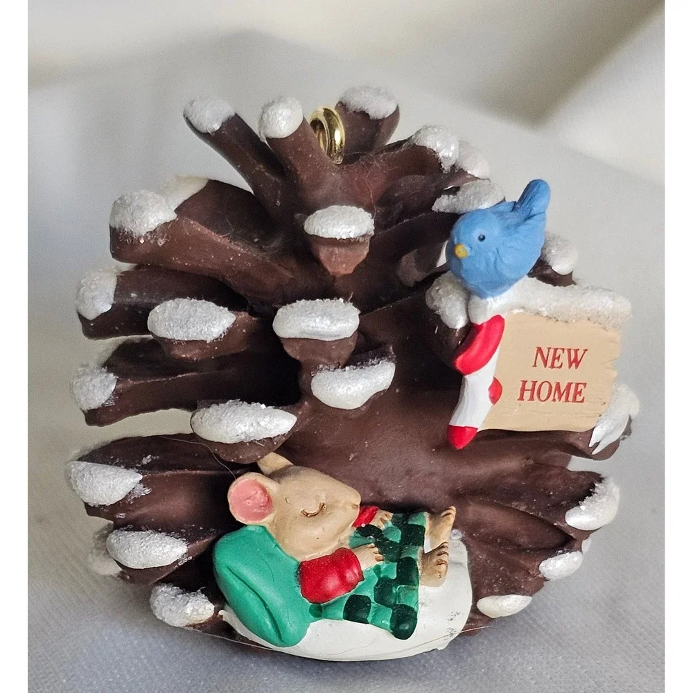 VTG Hallmark Cards Pinecone Mouse Bluebird Resin Christmas Ornament